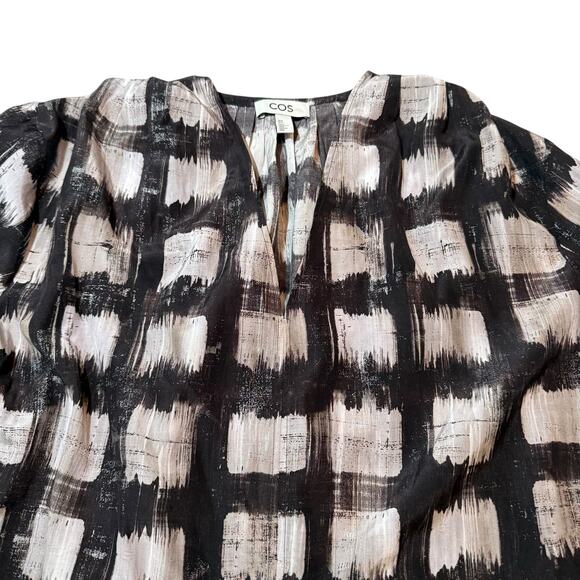 COS Printed Mulberry Silk Blend Blouse Gray White Abstract Gingham - Size 10 - Picture 6 of 12